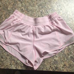 Lululemon Hotty Hot 10